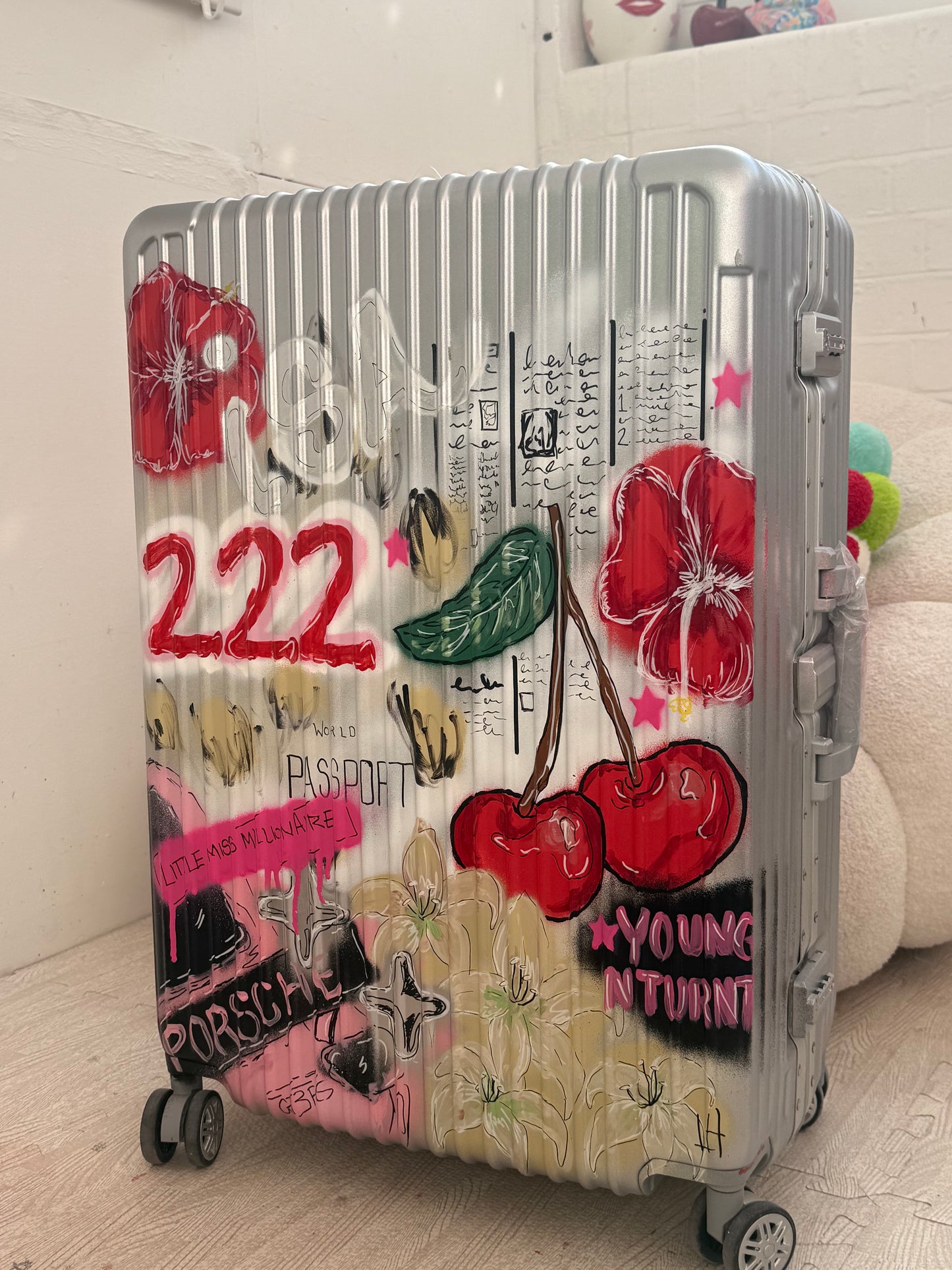 Custom Suitcase Large (Silver)