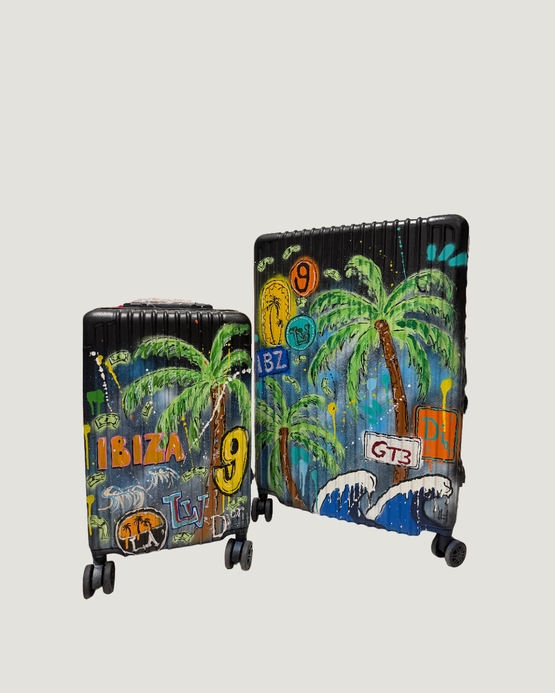 5. Custom Large Suitcase (Black)