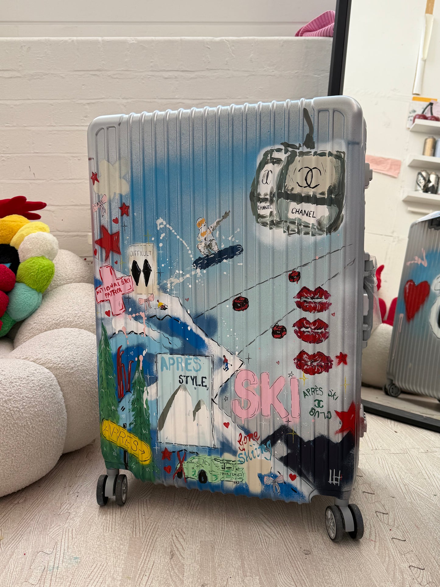 Custom Suitcase Large (Silver)