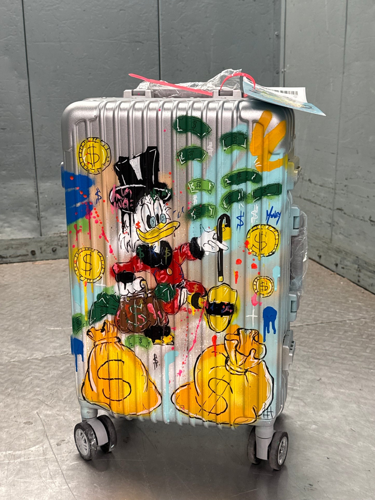 1. Custom Cabin Suitcase (Silver)