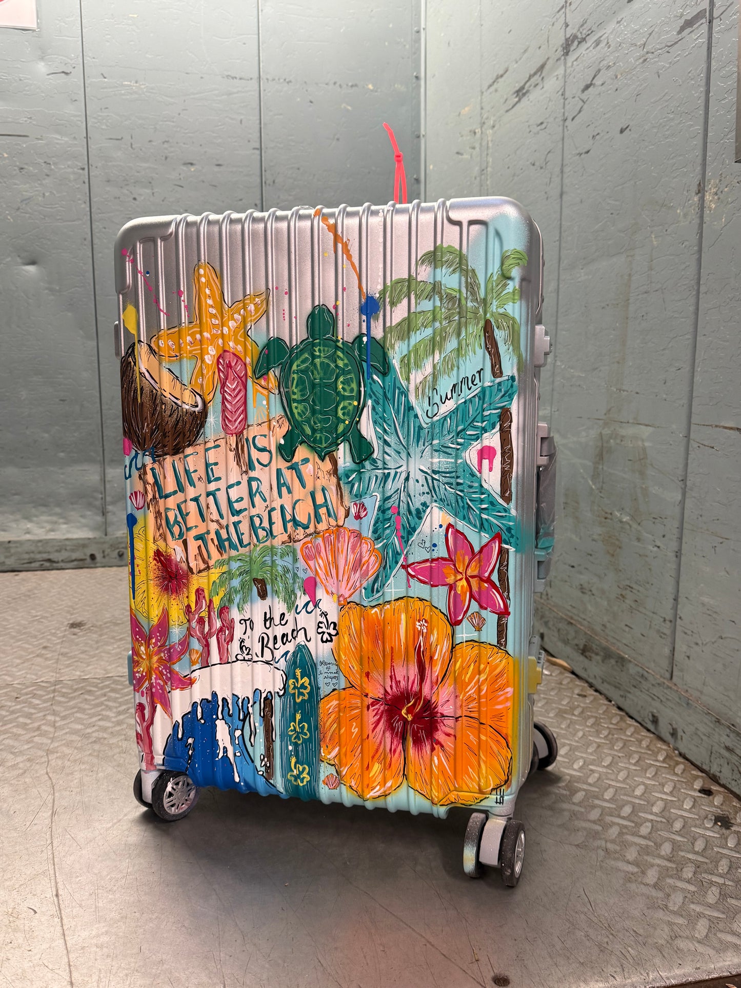 3. Custom Medium Suitcase (Silver)