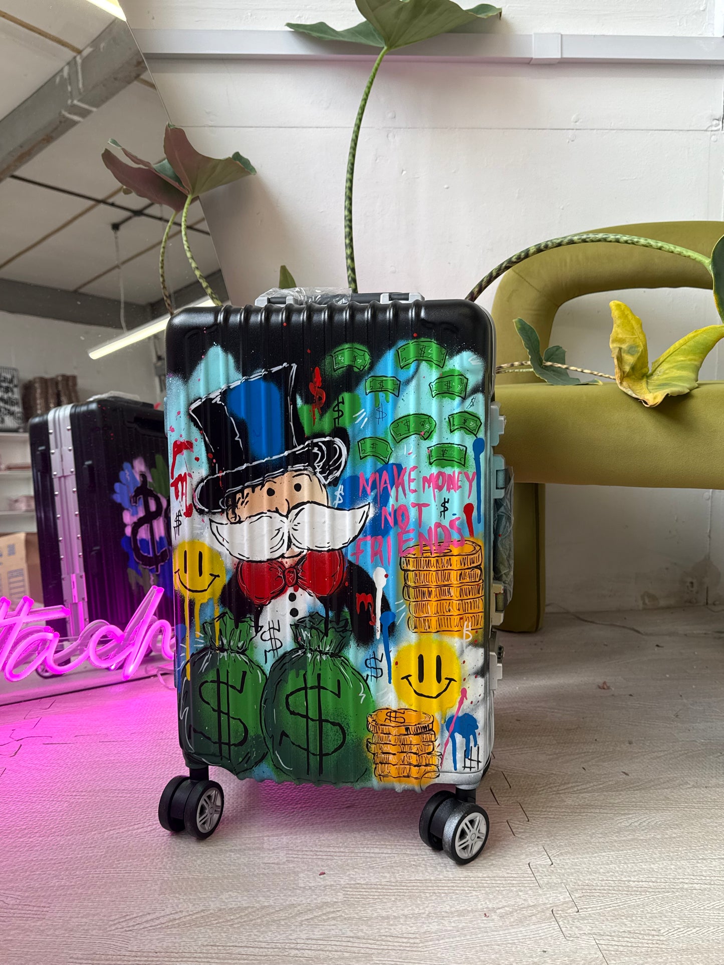 2. Custom Cabin Suitcase (Black)