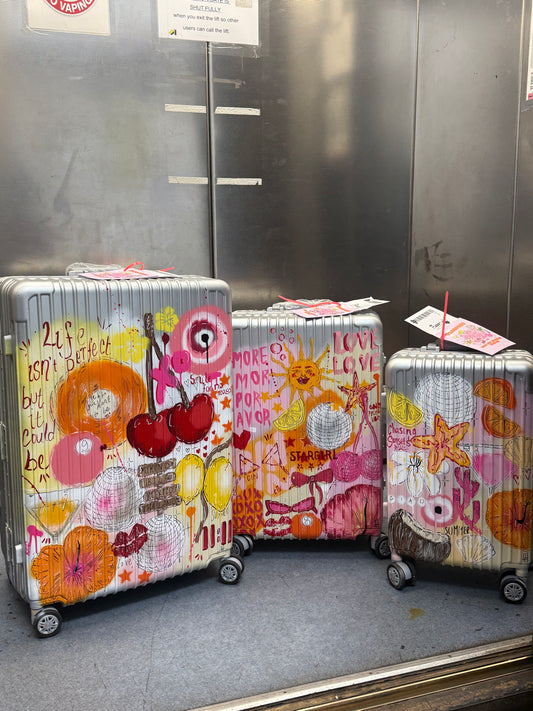 3. Custom Cabin And Medium Suitcase Set  (Silver)
