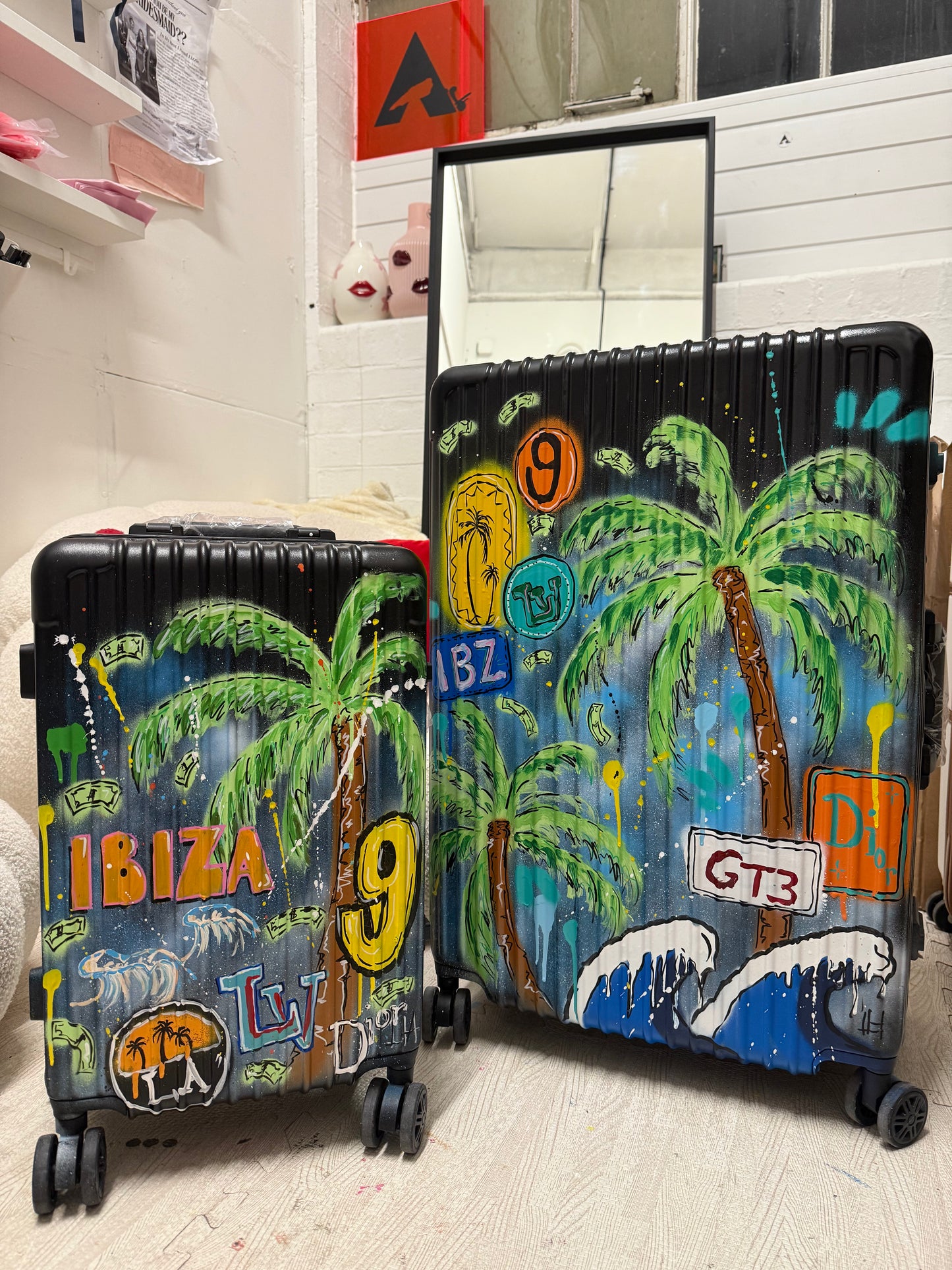 2. Custom Cabin Suitcase (Black)